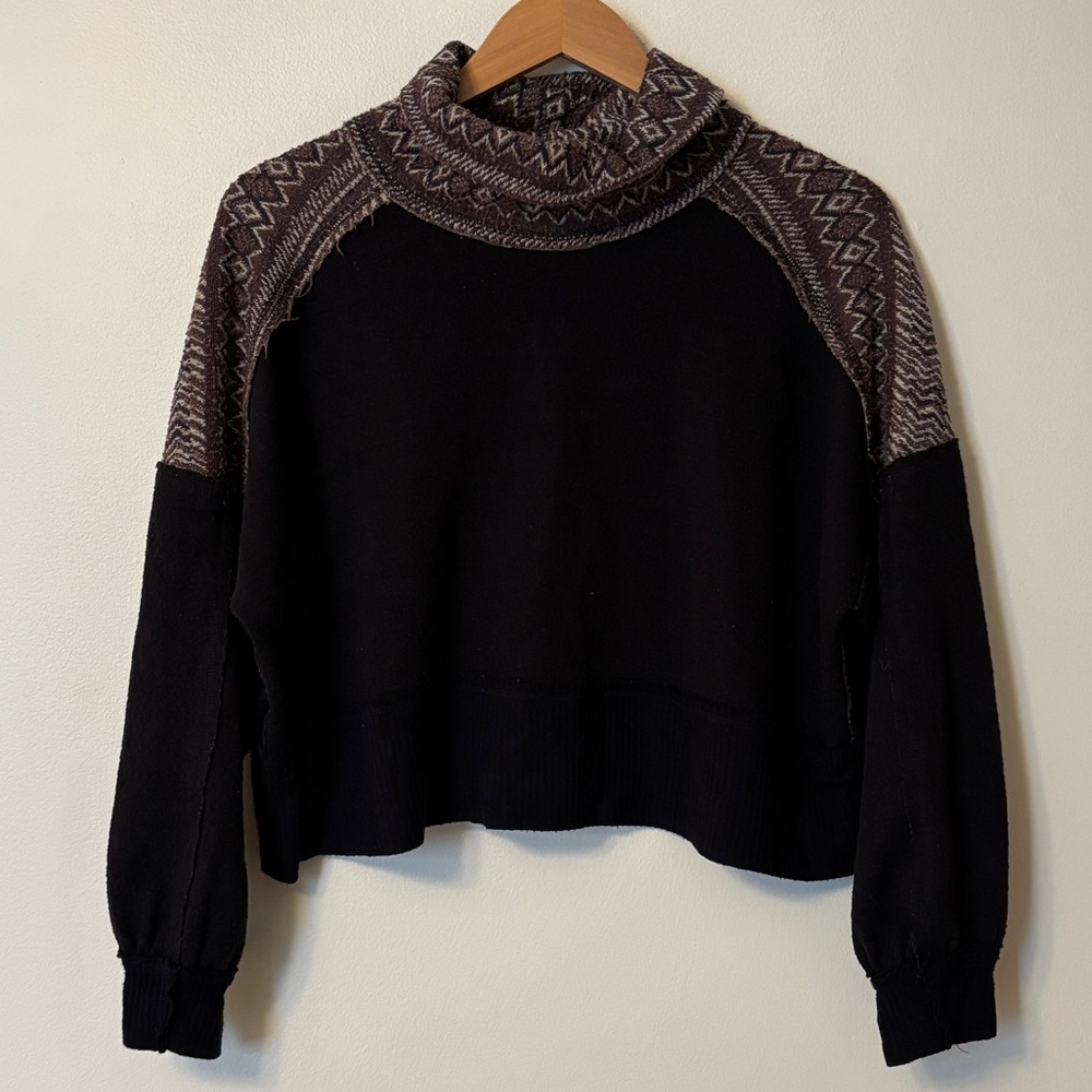 Free People Cropped Turtleneck Festive Sweater in Brown and Black Size Small